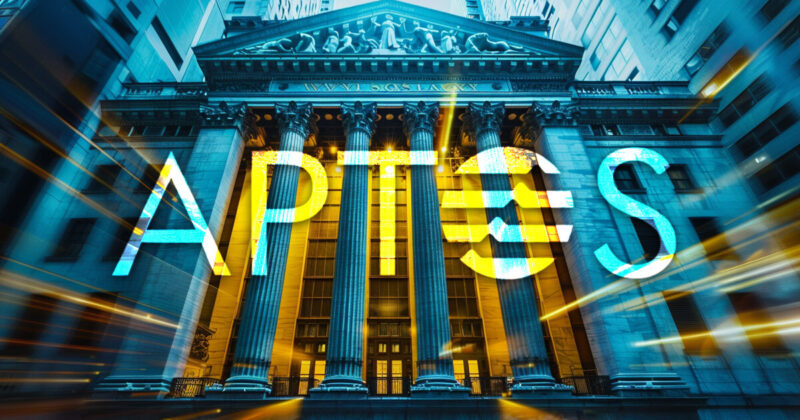 Bitwise sparks Aptos rally amid crypto downturn with potential ETF